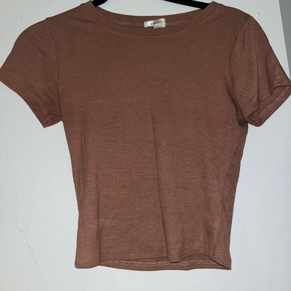 Cropped tee